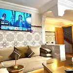 Cozy Apartment Near Airport